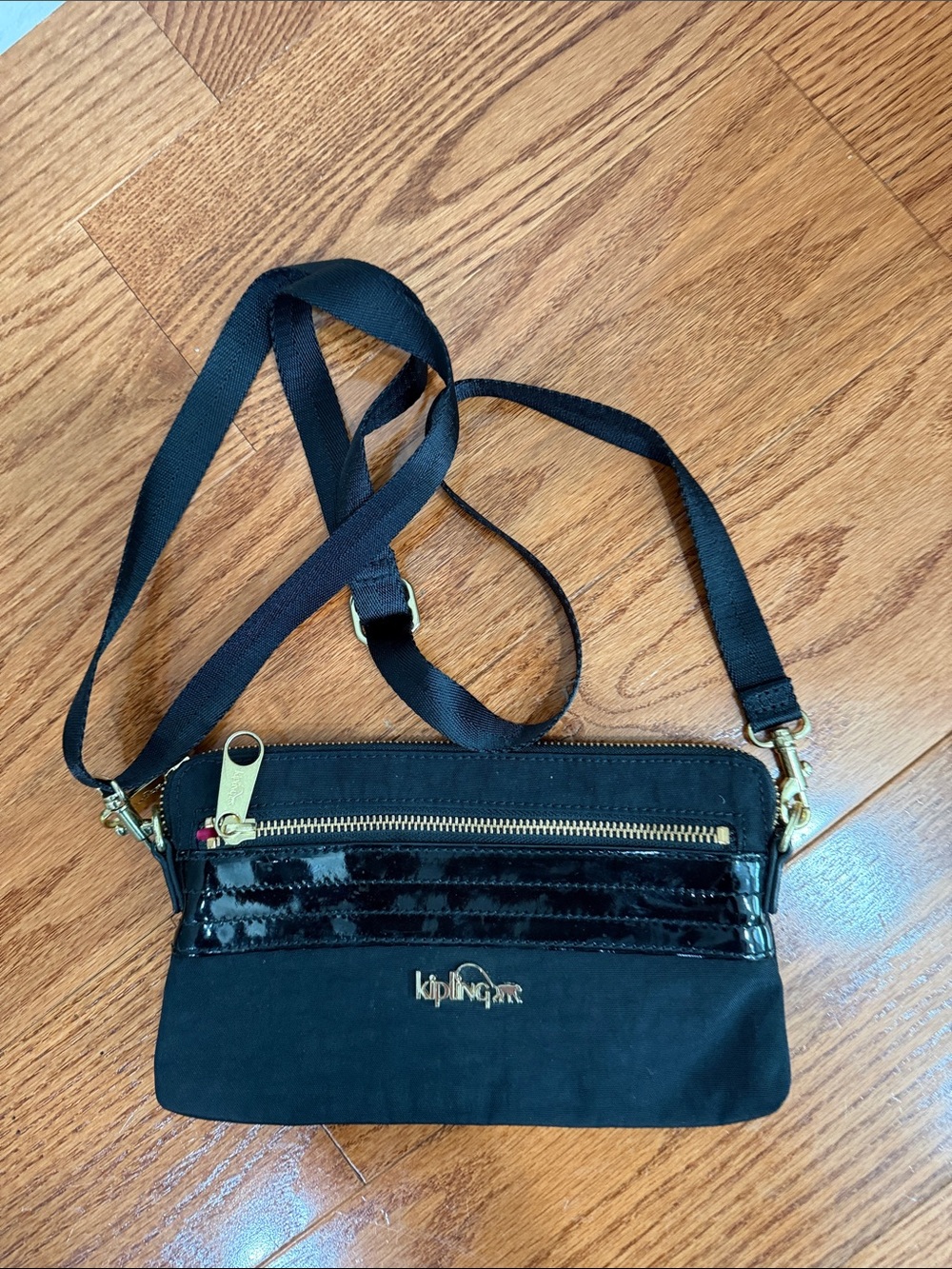 Kipling crossbody